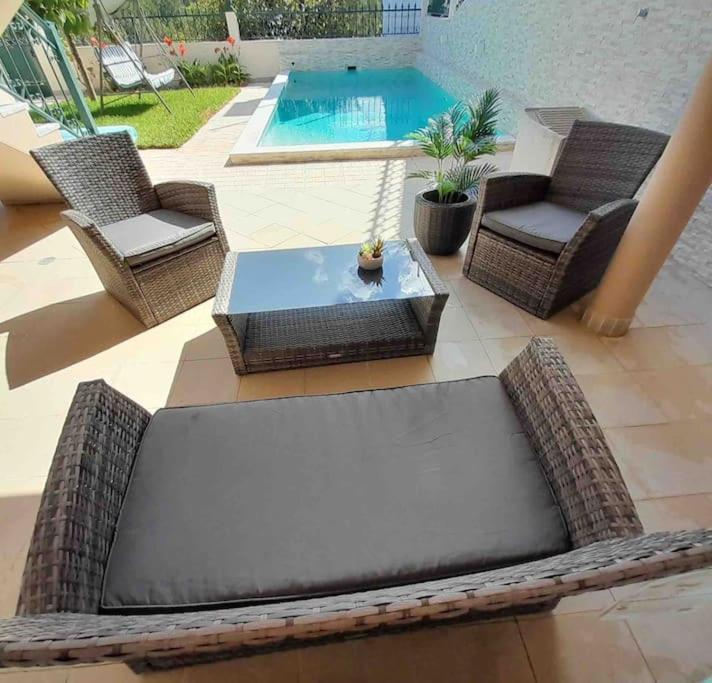 Paradise House - Apartment In Villa With Private Pool And Private Garden Aldeia do Mato  Ngoại thất bức ảnh